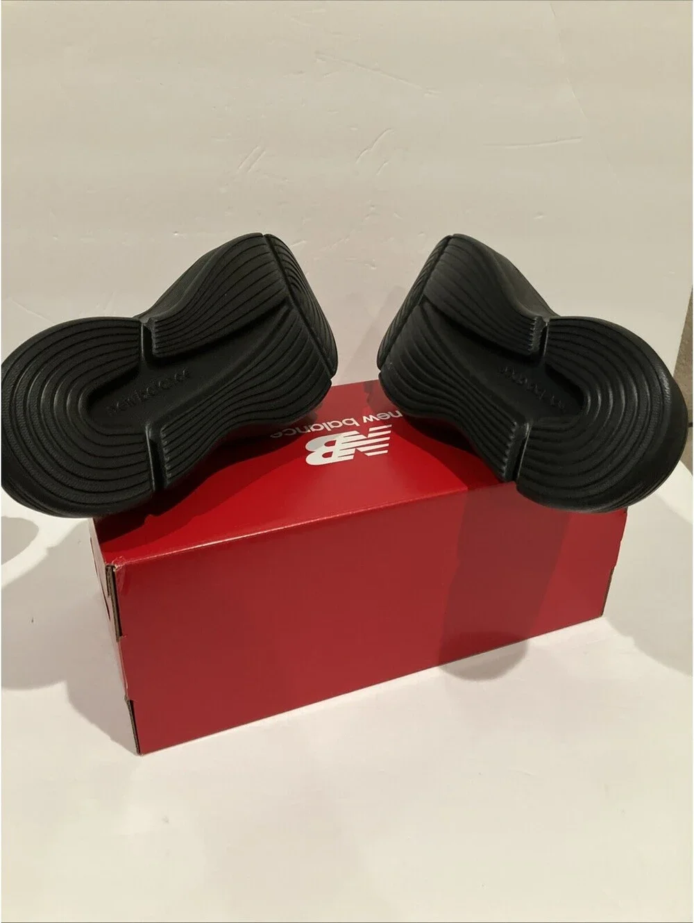 New Balance Fuel Cell Slide Men's Size  8 D Black White Recovery Sandals NEW